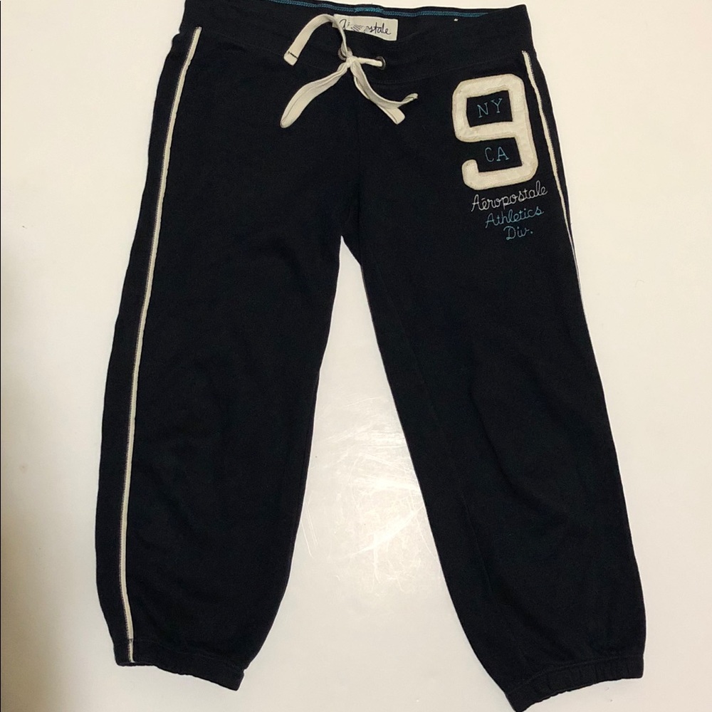 Aeropostale women’s small cropped pants